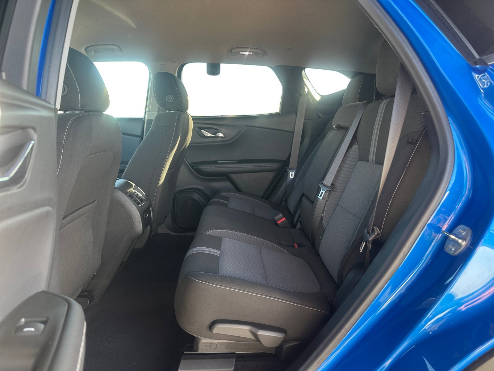 Used 2025 Chevrolet Blazer LT FWD image 13