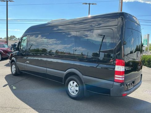 Used 2013 Mercedes-Benz Sprinter 2500 image 9
