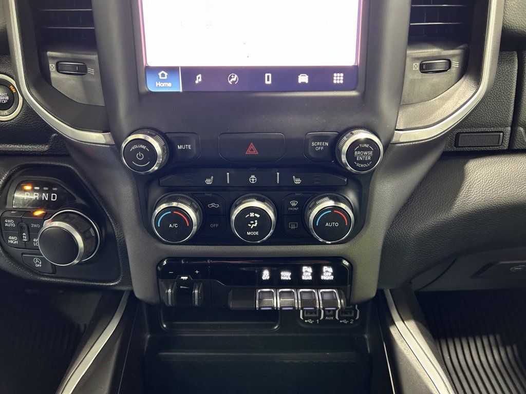 Used 2022 RAM 1500 Big Horn AWD/4WD image 22