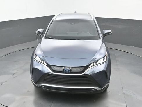 Used 2024 Toyota Venza XLE AWD/4WD image 14