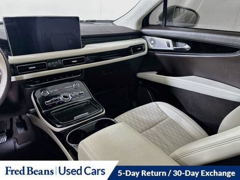 Certified 2022 Lincoln Nautilus Black Label AWD/4WD image 32