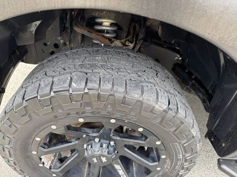 Used 2017 Ford F150 XLT w/ Equipment Group 302A Luxury image 13