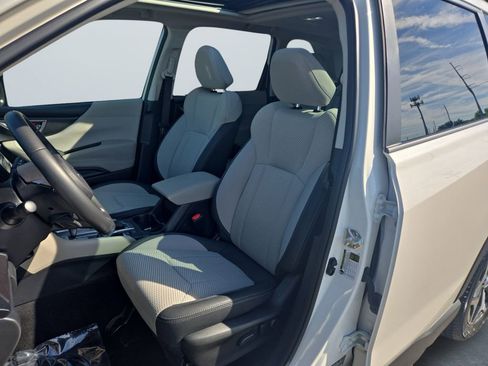 Certified 2023 Subaru Forester Premium AWD/4WD image 9
