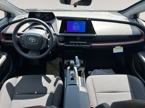 New 2026 Toyota Prius Plug-In Hybrid FWD image 10
