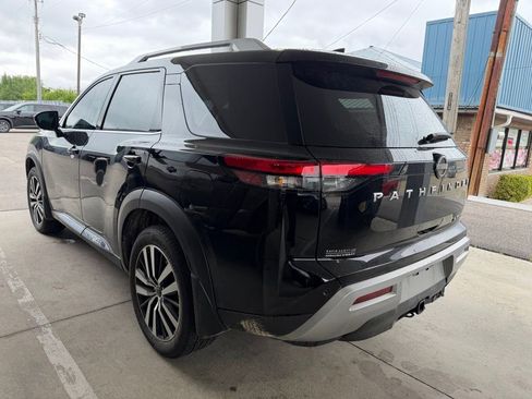 Used 2025 Nissan Pathfinder Platinum w/ Cargo Package FWD image 6