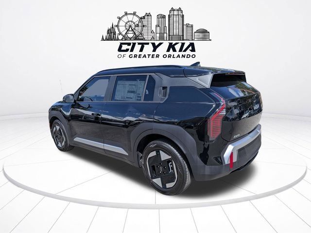 New 2027 Kia EV3 Wind FWD image 4