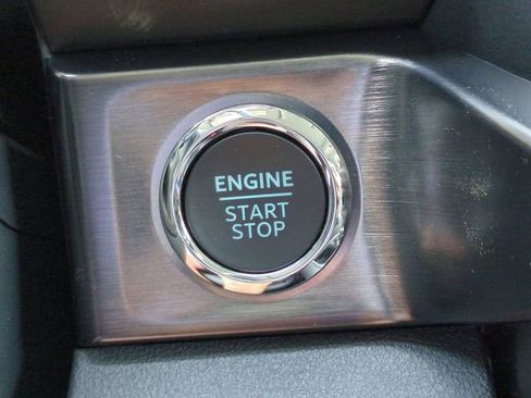 New 2026 Ford F250 4x4 Crew Cab Super Duty image 30