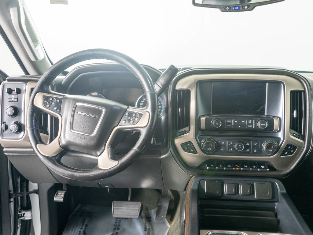 Used 2018 GMC Sierra 2500 Denali w/ Duramax Plus Package AWD/4WD image 12