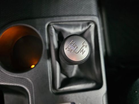 Used 2007 Toyota FJ Cruiser 4WD image 24