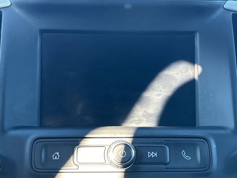 Used 2022 GMC Terrain SLE w/ Driver Convenience Package image 18