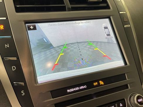 Used 2018 Lincoln MKZ Select w/ Select Plus Package FWD image 9