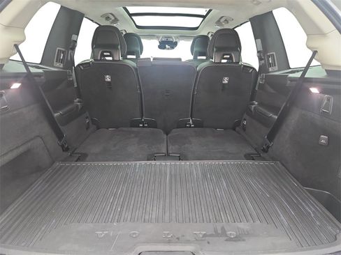 Used 2021 Volvo XC90 T6 Inscription w/ Lounge Package image 31
