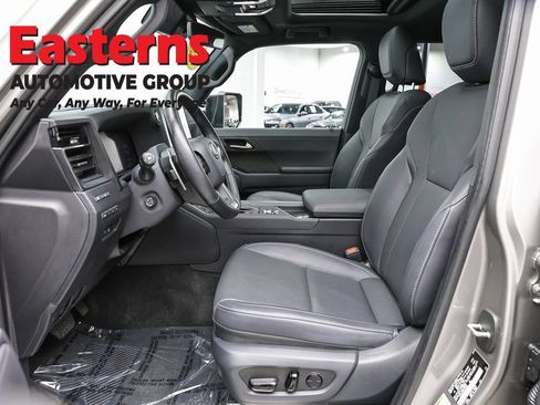 Used 2024 Lexus GX 550 w/ Cold Area Package AWD/4WD image 14