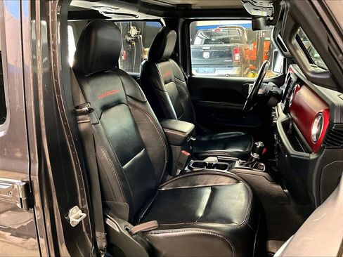 Used 2021 Jeep Wrangler Unlimited Rubicon AWD/4WD image 11