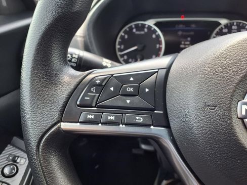 Used 2024 Nissan Sentra SV FWD image 13
