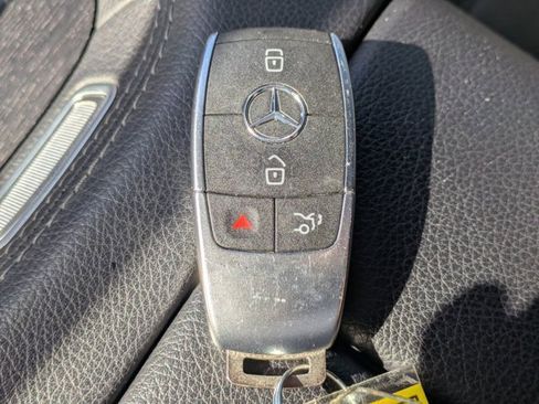 Used 2022 Mercedes-Benz GLS 450 4MATIC image 26