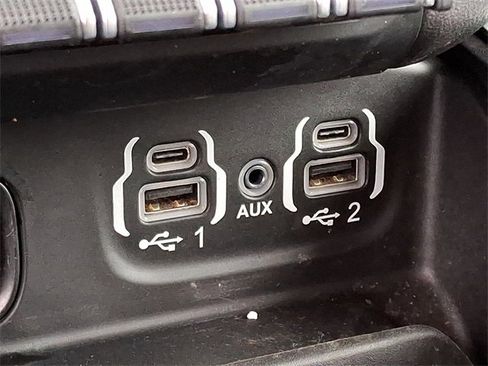 Used 2022 RAM 1500 Big Horn image 25