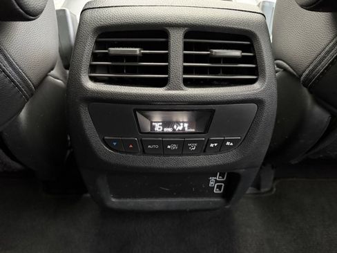 Used 2022 Honda Pilot Special Edition image 11