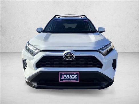 Used 2025 Toyota RAV4 XLE image 9