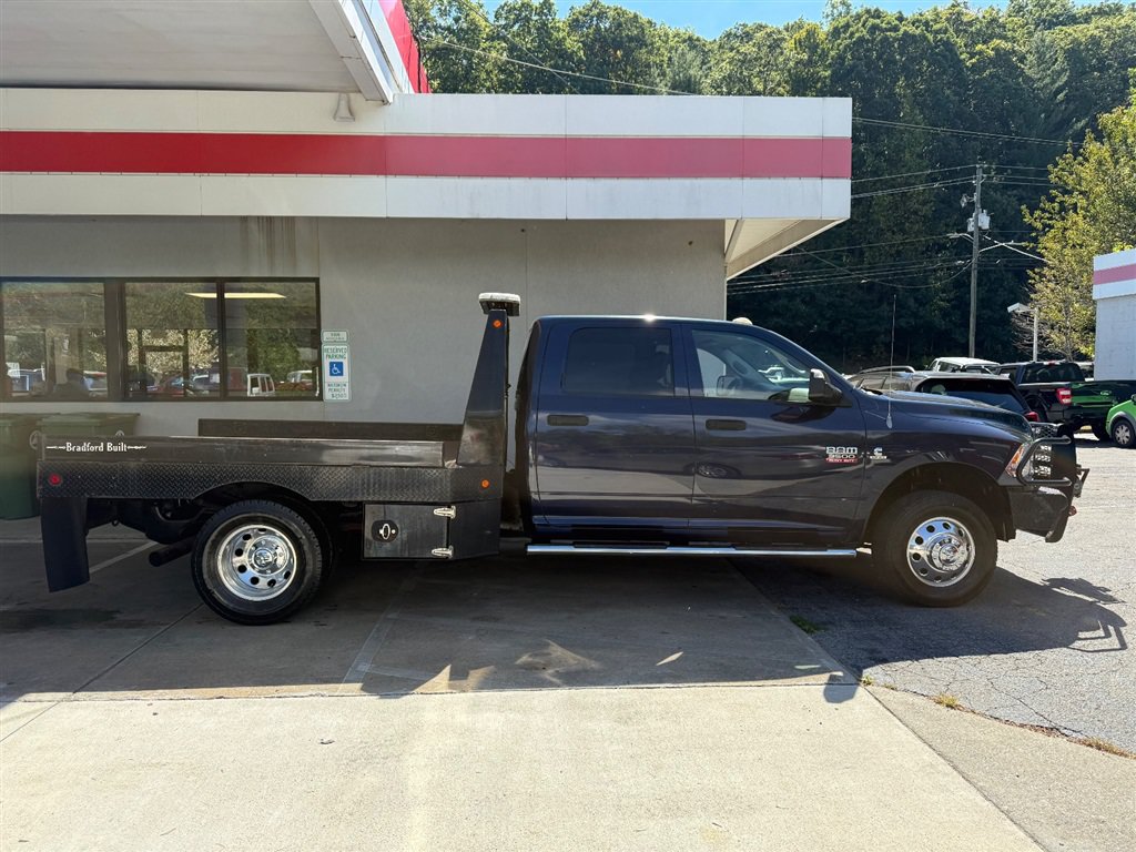 Used 2012 RAM 3500 ST w/ ST Decor Group AWD/4WD image 2