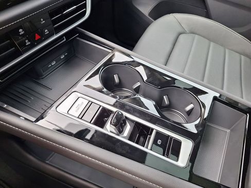 New 2025 Volkswagen Atlas SEL image 19