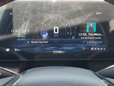 Used 2025 Chevrolet Equinox RS w/ Safety and Technology Package FWD image 17