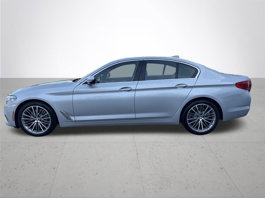 Used 2018 BMW 530i xDrive AWD/4WD image 11