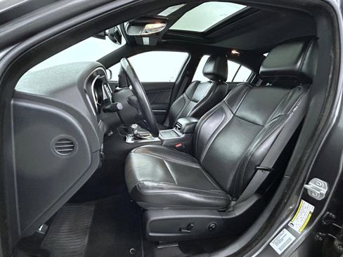 Used 2018 Dodge Charger GT image 10