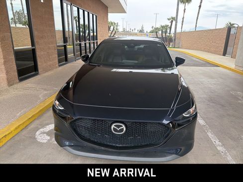 Used 2021 MAZDA MAZDA3 s image 2