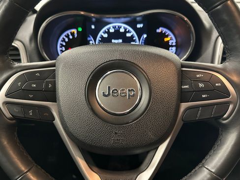Used 2018 Jeep Grand Cherokee Limited image 17
