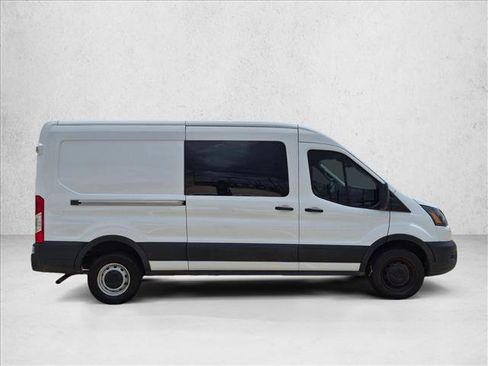 Used 2023 Ford Transit 250 Medium Roof w/ Load Area Protection Package RWD image 4