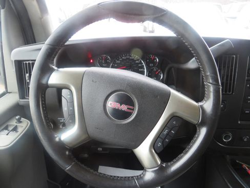 Used 2018 GMC Savana 2500 w/ Driver Convenience Package image 11