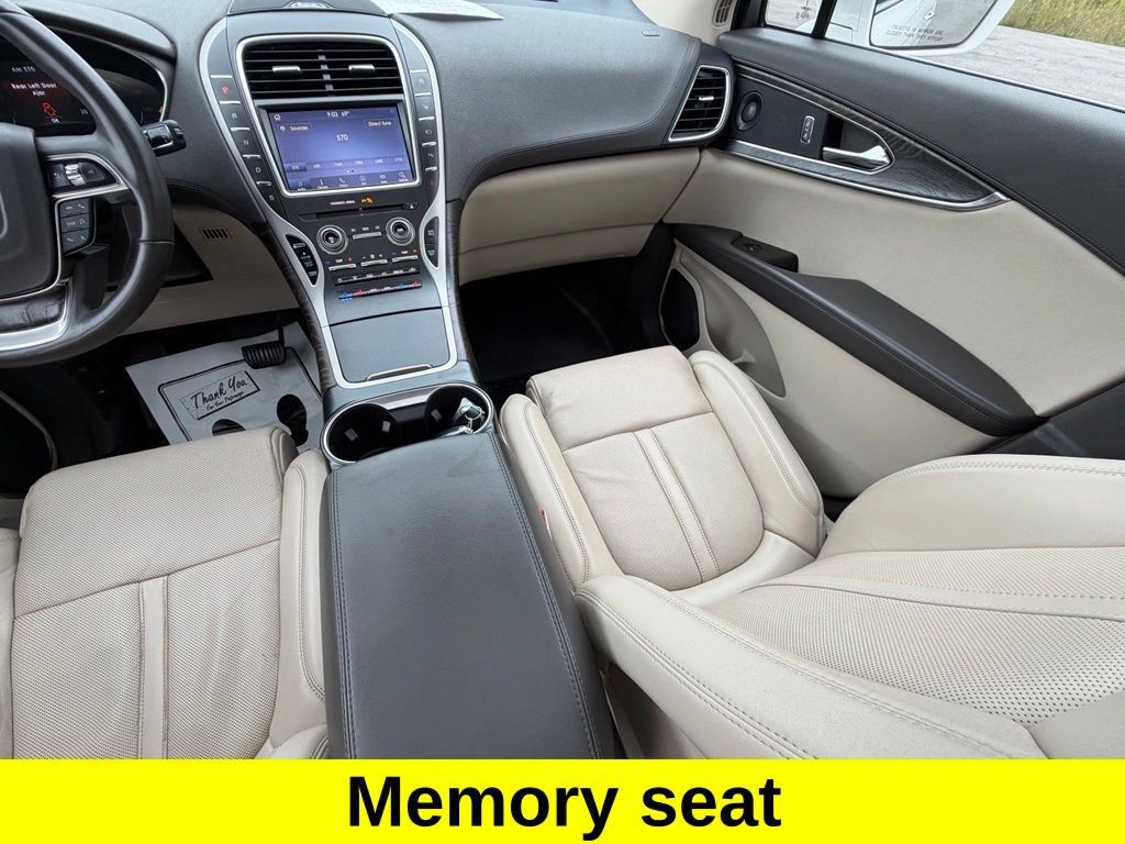 Used 2019 Lincoln Nautilus Reserve AWD/4WD image 12