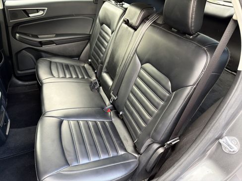 Used 2024 Ford Edge SEL AWD/4WD image 16