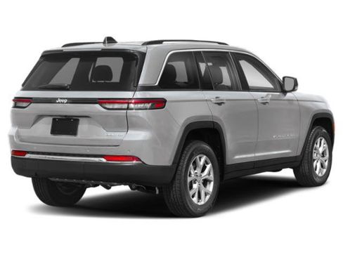 Certified 2022 Jeep Grand Cherokee Overland image 3