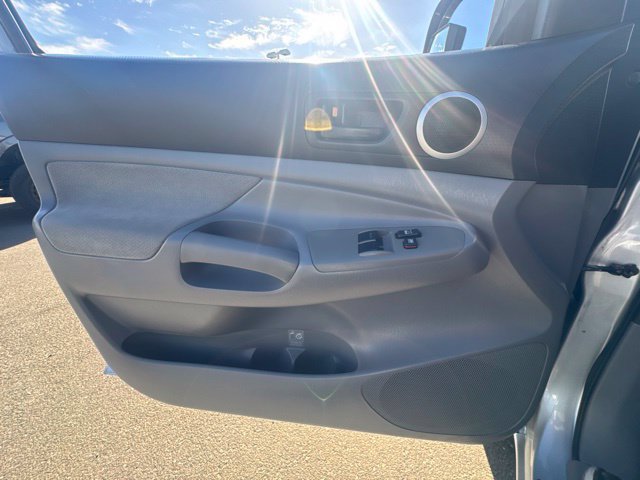 Used 2005 Toyota Tacoma 4x4 Access Cab image 17