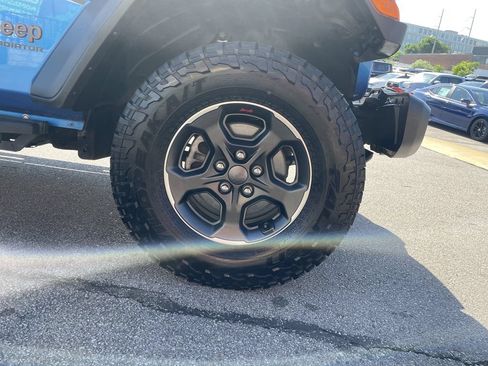 Used 2022 Jeep Gladiator Rubicon w/ LED Lighting Group AWD/4WD image 11