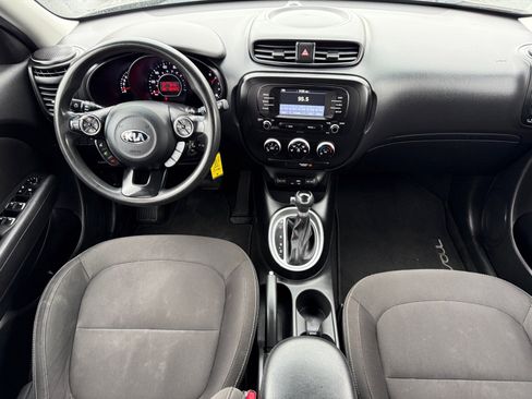 Used 2019 Kia Soul Base image 21