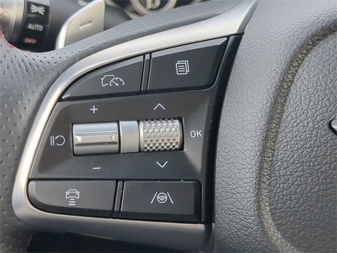 Used 2025 Genesis G70 2.5T w/ Sport Prestige Package image 24