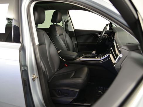 Certified 2023 Audi Q7 2.0T Premium image 17
