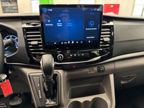 Used 2023 Ford Transit 350 XLT image 7