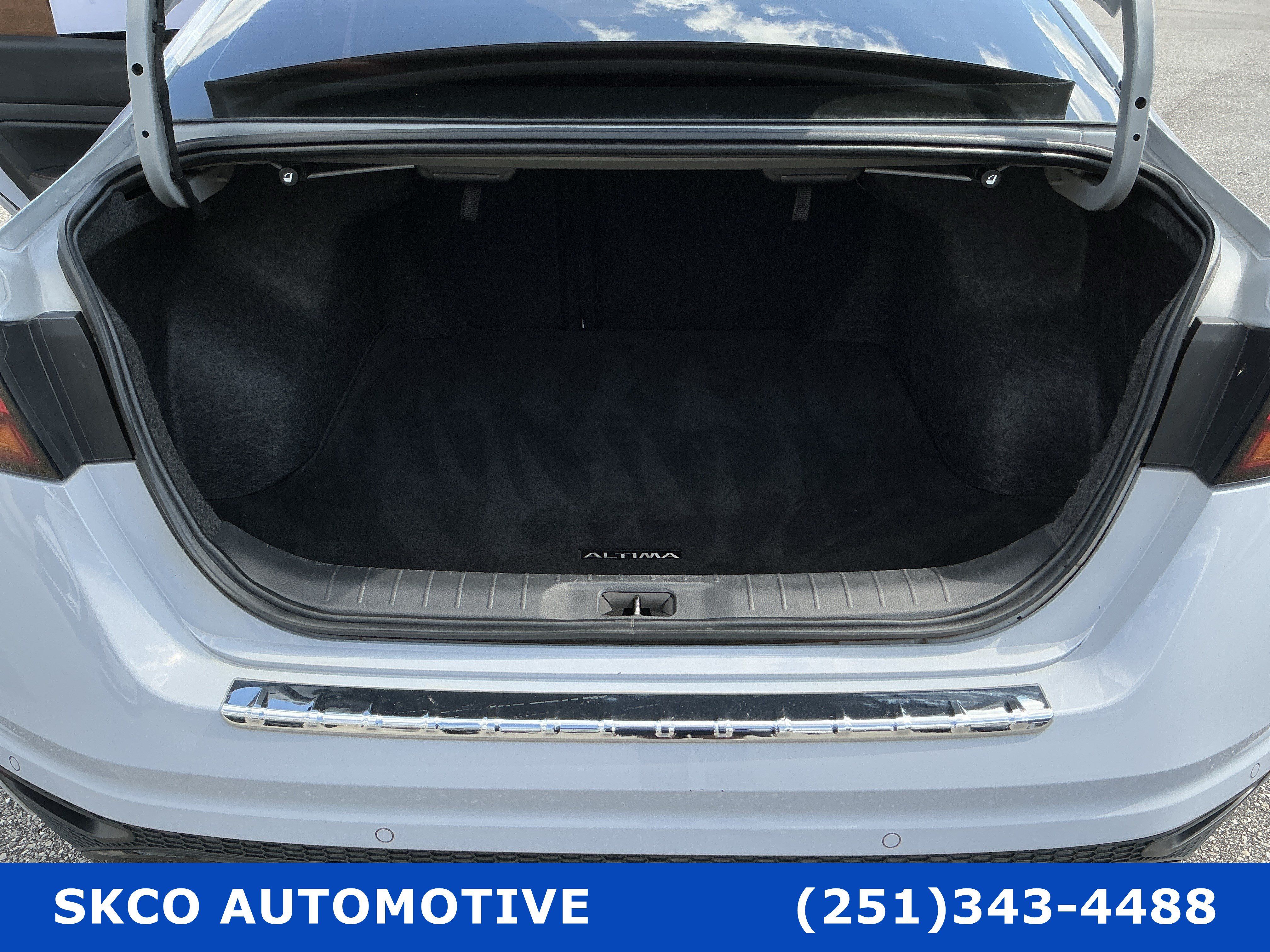 Used 2023 Nissan Altima 2.5 SR AWD/4WD image 21