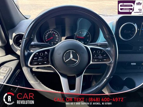 Used 2024 Mercedes-Benz Sprinter 2500 image 25