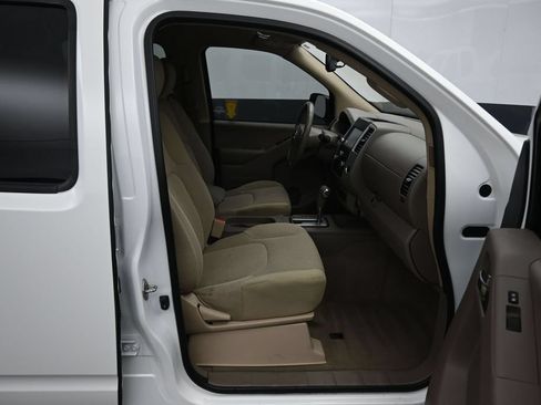 Used 2019 Nissan Frontier SV w/ Value Truck Package RWD image 38