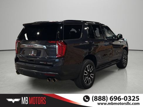 Used 2024 GMC Yukon AT4 w/ AT4 Premium Package AWD/4WD image 4
