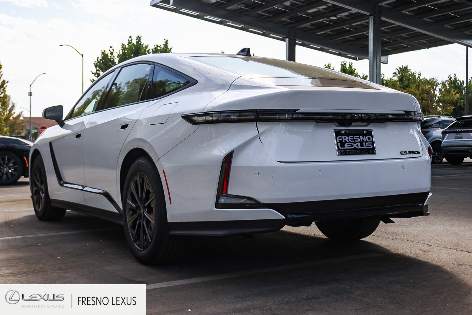 New 2026 Lexus ES 350h w/ Convenience Package FWD image 4