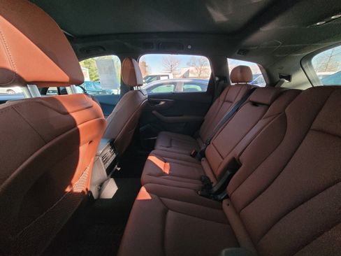 Used 2025 Audi Q7 3.0T Premium Plus image 8