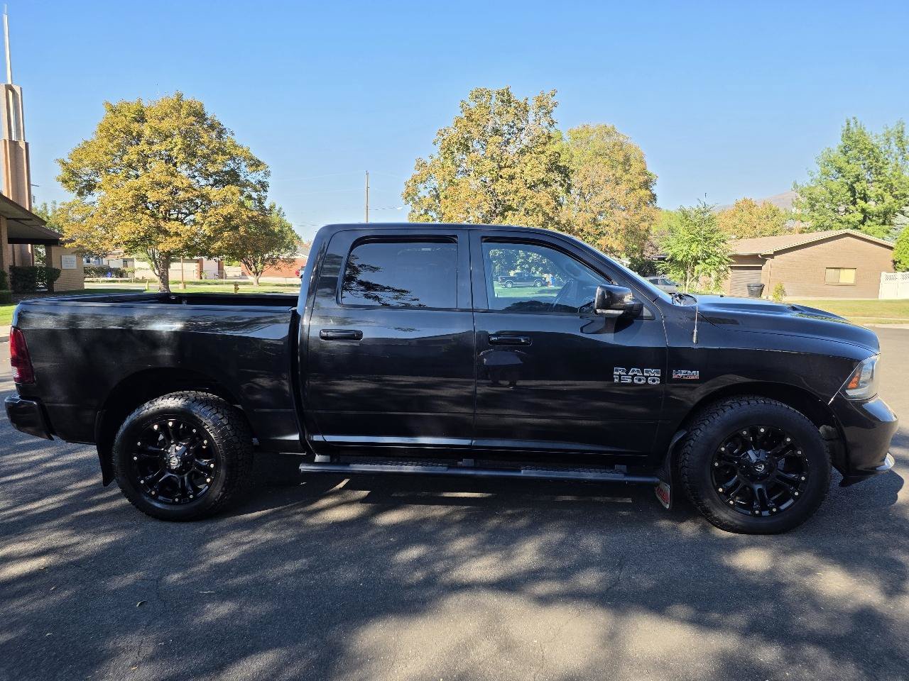 Used 2017 RAM 1500 Sport w/ Comfort Group AWD/4WD image 5