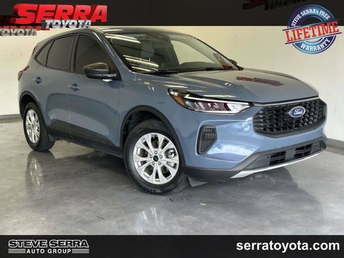 Used 2025 Ford Escape Active FWD image 1
