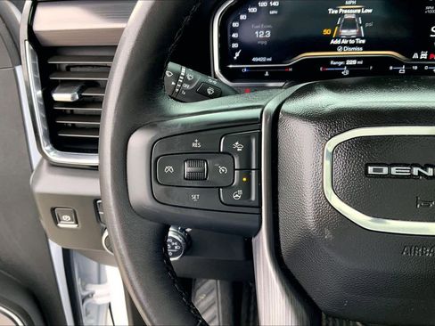 Used 2025 GMC Sierra 2500 Denali Ultimate image 21
